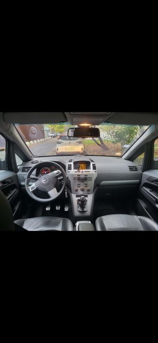 Vand sau schimb opel zafira Pachet Opc