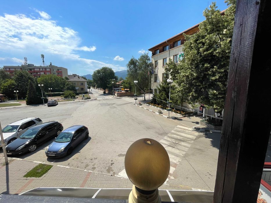 Заведение в Златица