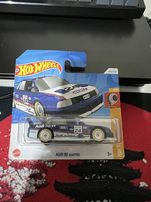 Vand  masinuta hotwheels audi 90 quattro sth