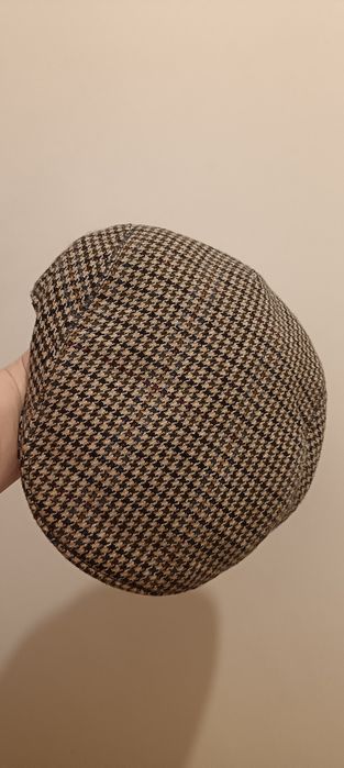 Мъжки каскет,Италия