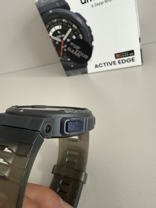 Amazfit Active Edge – Midnight Pulse