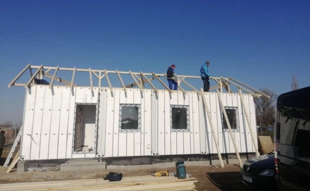 Construim case moderne din panou sendwich