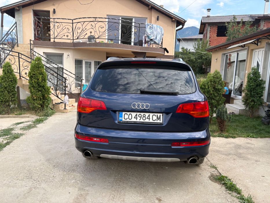 Джип audi q7 2007g
