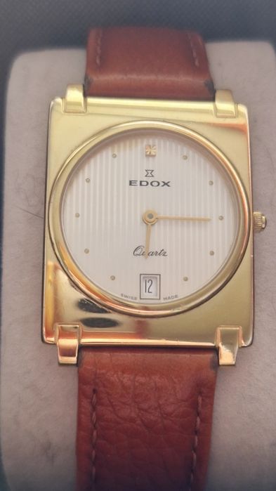 Швейцарски часовник,,Edox"