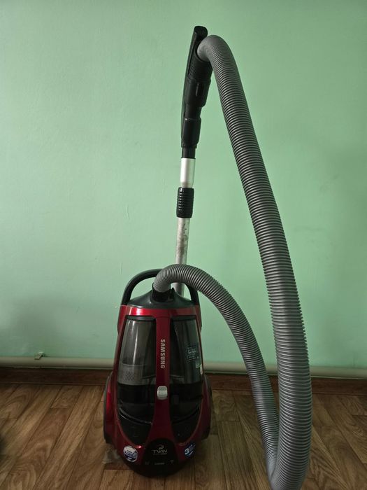 Продам  пылесосы