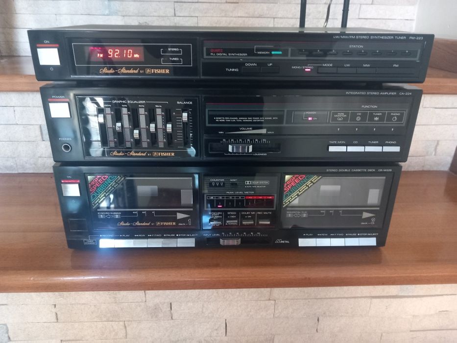 Linie Fisher statie,tuner și deck