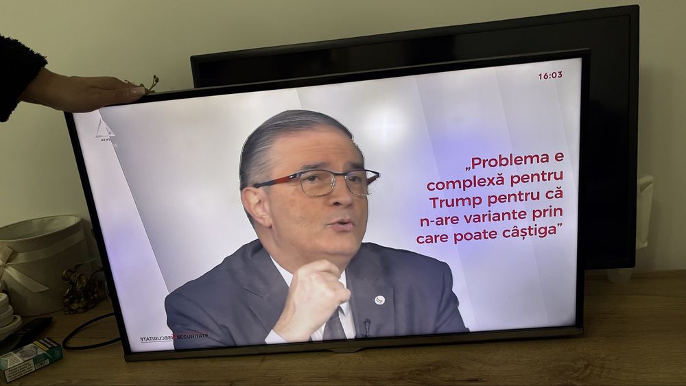 TV Samsung 32’ sau 81 cm suport perete