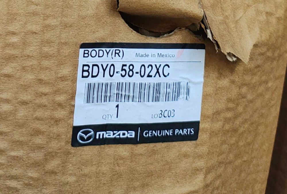 Предна дясна врата за Mazda 3 Седан 2019- Чисто нова