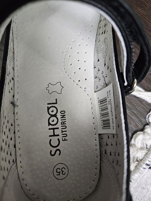 Продам туфли на девочку