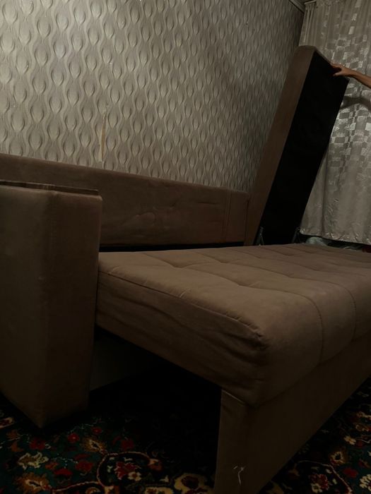 Диван каркасный, большой