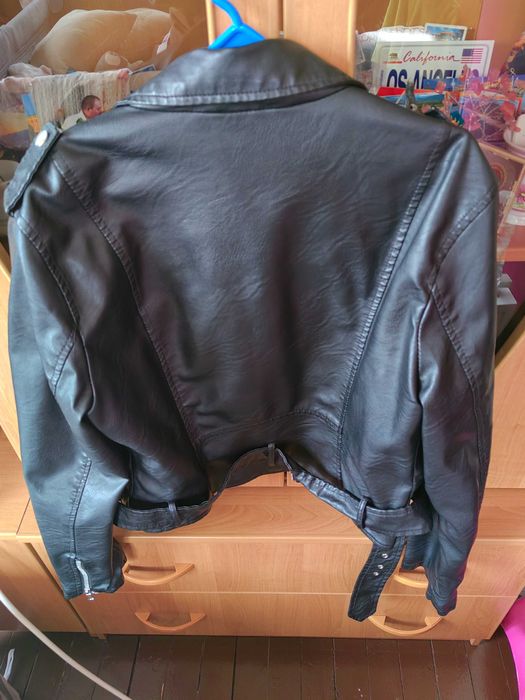 Дамско кожено Яке