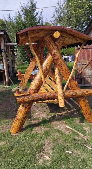 Leagăn Rustic Acoperit cu tegola