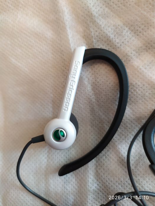 Наушники Sony Ericsson новые