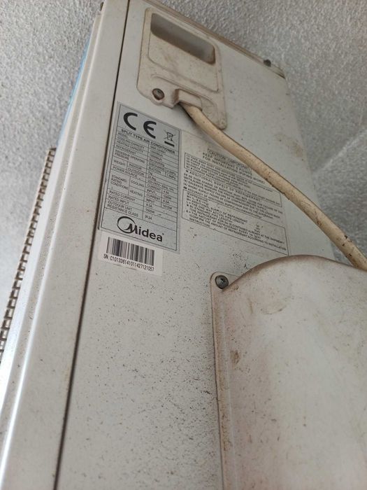 Климатик Midea 12. MSR-12HRN1