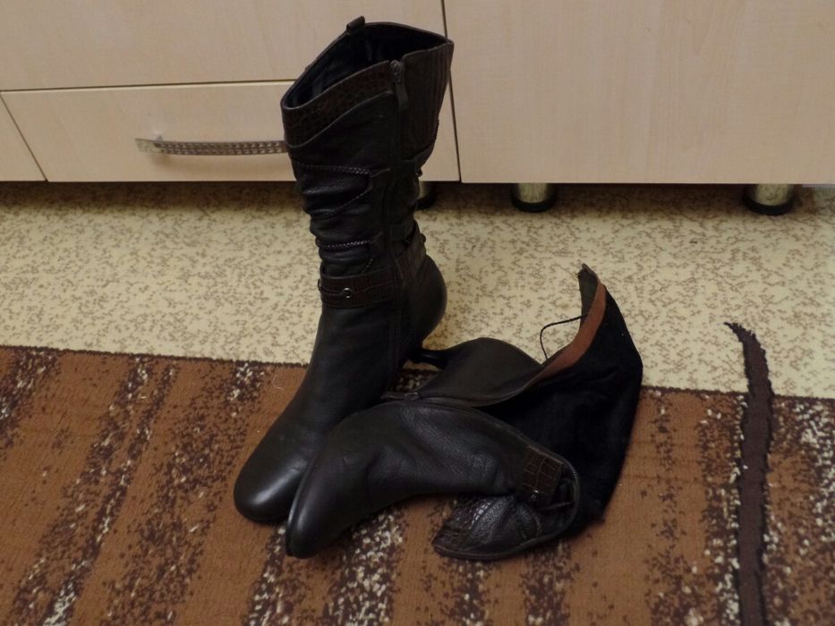 Продам сапоги женские