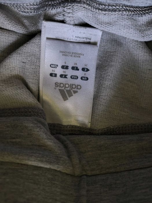 Pantaloni trei sferturi adidas