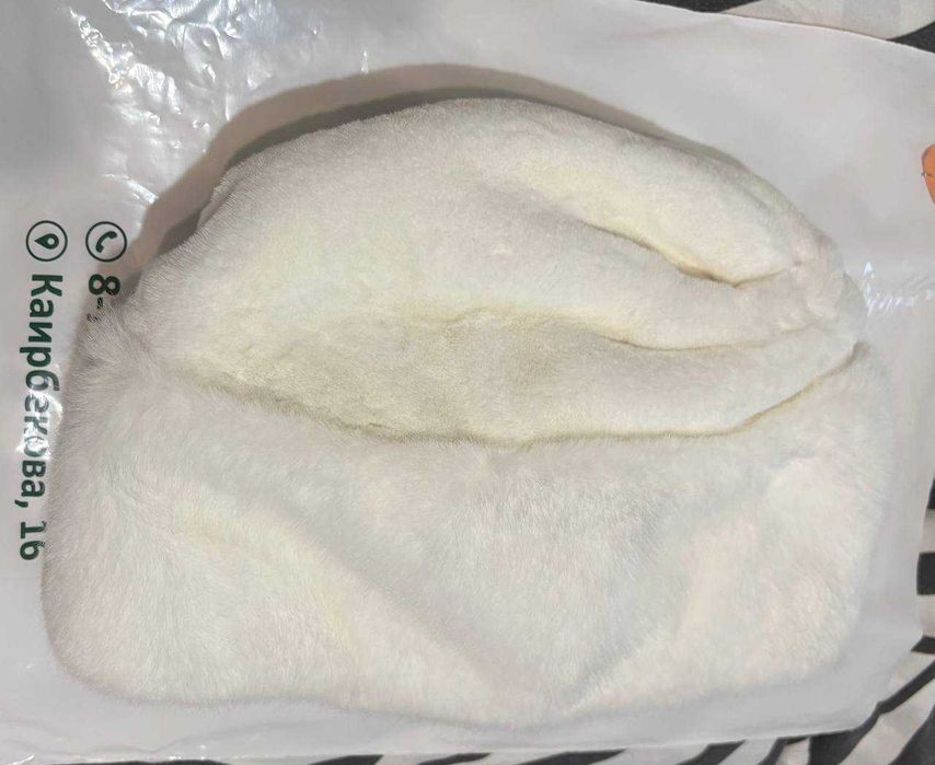 Женская шапка (новая)