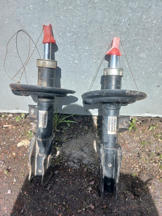 Стойки лада ВЕСТА.