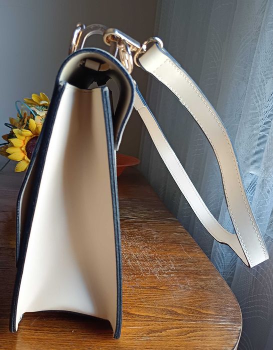 Кремава дамска чанта