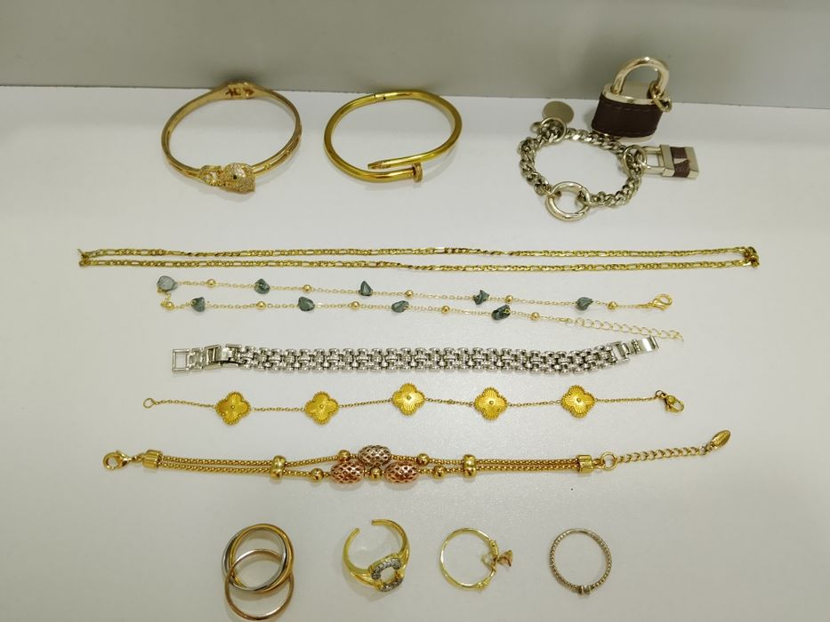 Лот бижута ,всички за 30лв