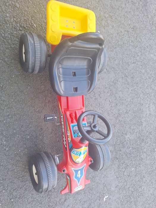 Cart cu pedale pentru copii