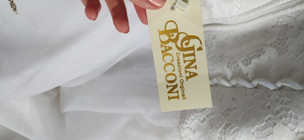 Продам обсалютно новое свадебное платье