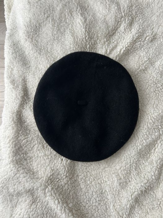 Basca 100% lana ca noua