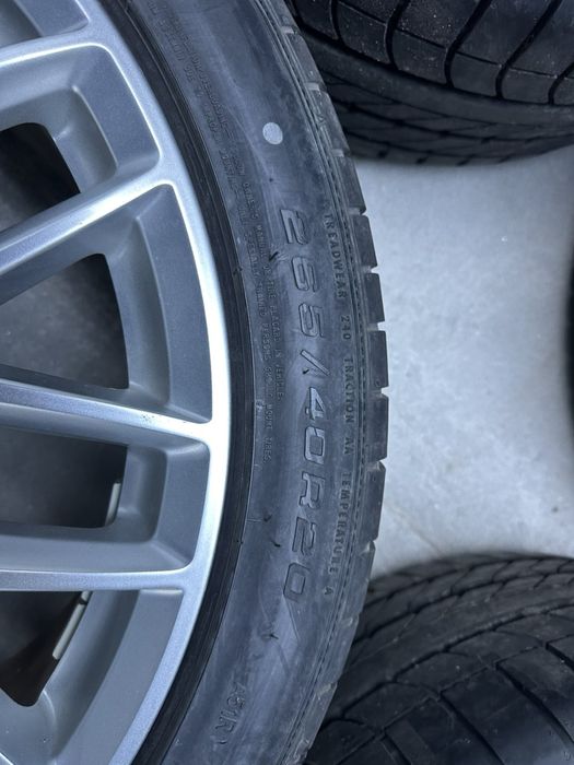 Джанти със гуми Audi A8 4H 265/40/20