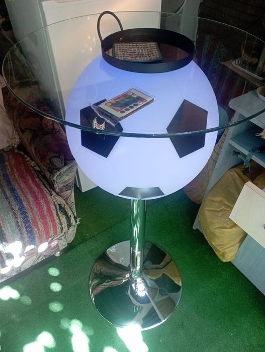 Masa bar.. terasă.. gradina