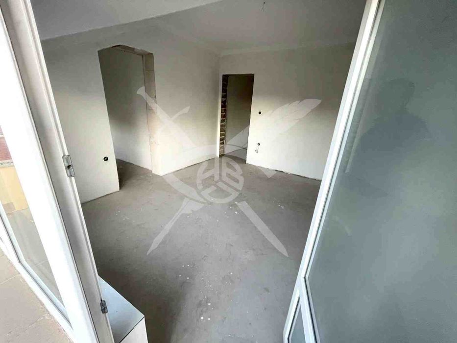 Продава се Двустаен апартамент в Айтос - 70 кв.м за 1215 €/кв.м - Снимка #5