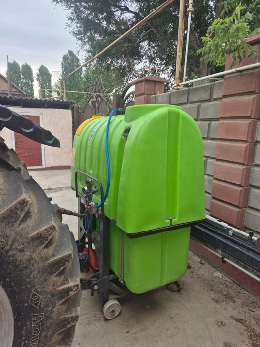 Продается Опрыскователь
