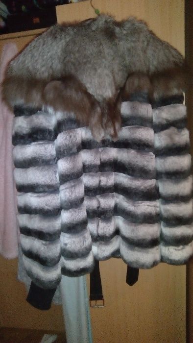 Vând haine blana naturala chinchila cu guler vulpe
