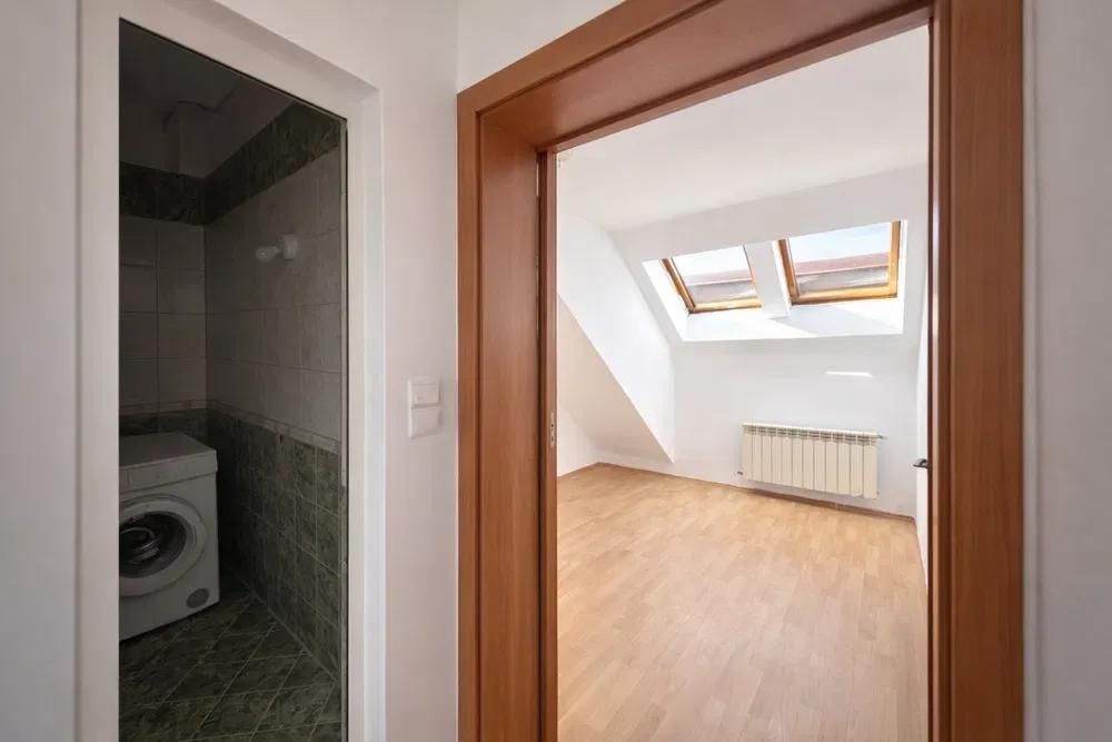 Продава се Тристаен апартамент в София, Орландовци - 100 кв.м за 1600 €/кв.м - Снимка #4