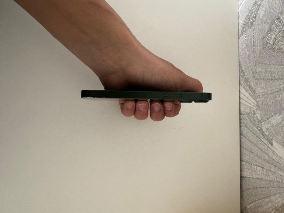 Айфон 13 мини сатылады