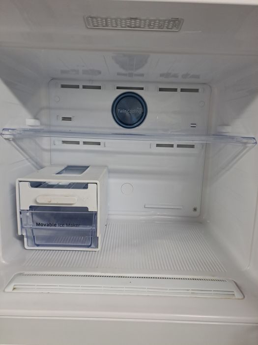 Хладилник самсунг