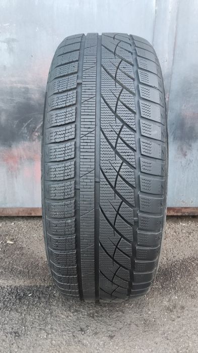 1брой зимна гума 235/60/18 Momo SUV
dot21
6.6mm
Добро състояние на гум