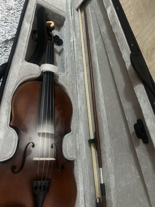 Скрипка R.Empire 4/4