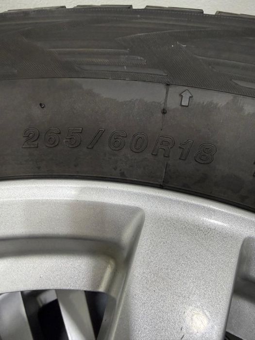 Продам диски с шинами от Toyota Prado