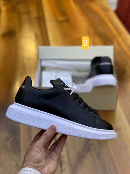 Adidași bărbați Mcqueen