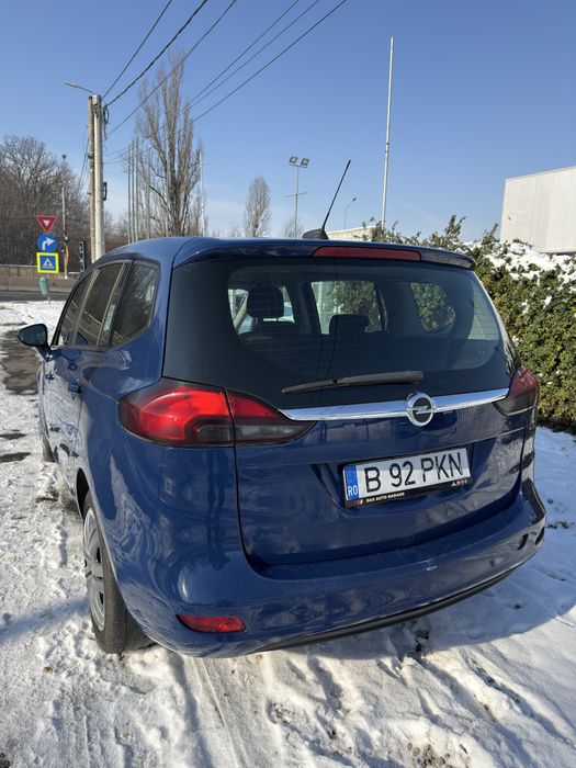 Opel Zafira Tourer – 2013 – benzină + GPL – 7 locuri