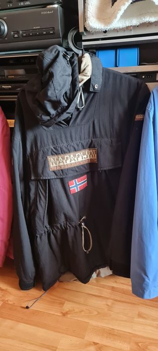 Geaca napapijri,mammut haglofs,jack,napapijri,vaude,Columbia.