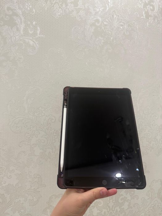 Продается Айпад 7 128гб + apple pencil