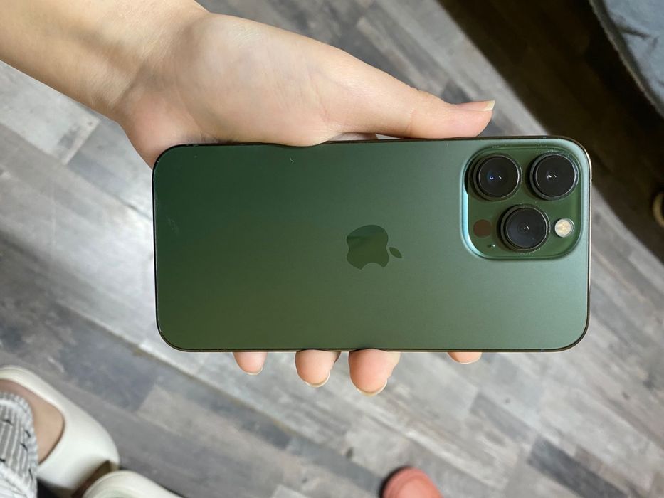 Айфон 13 про продам