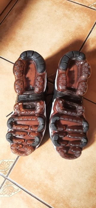 Adidasi nike air vapormax plus originali marime 40 25 cm impecabili