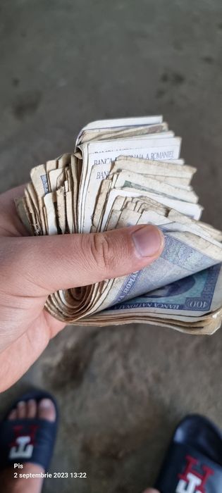 Bancnote și monezi vechi