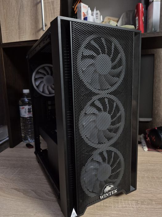 Корпус WINTEK с 4 rgb вентиляторами