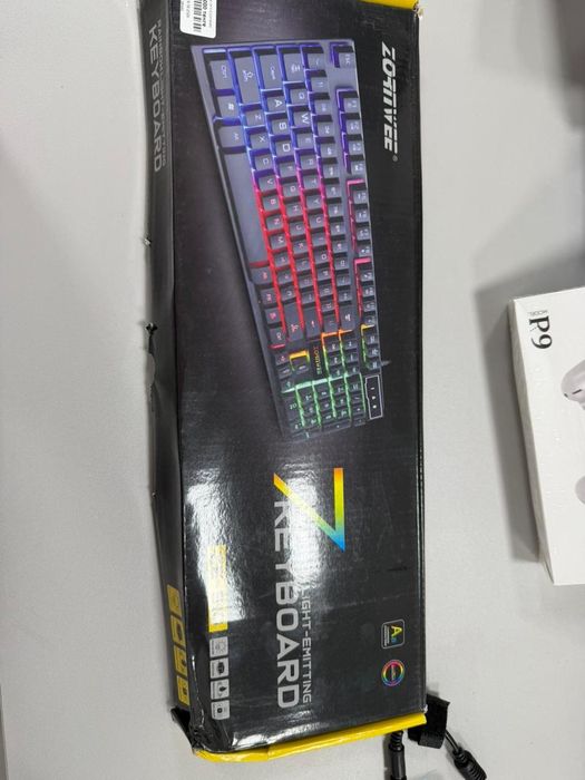 Игровая клавиатура ZORNWEE с RGB подсветкой
