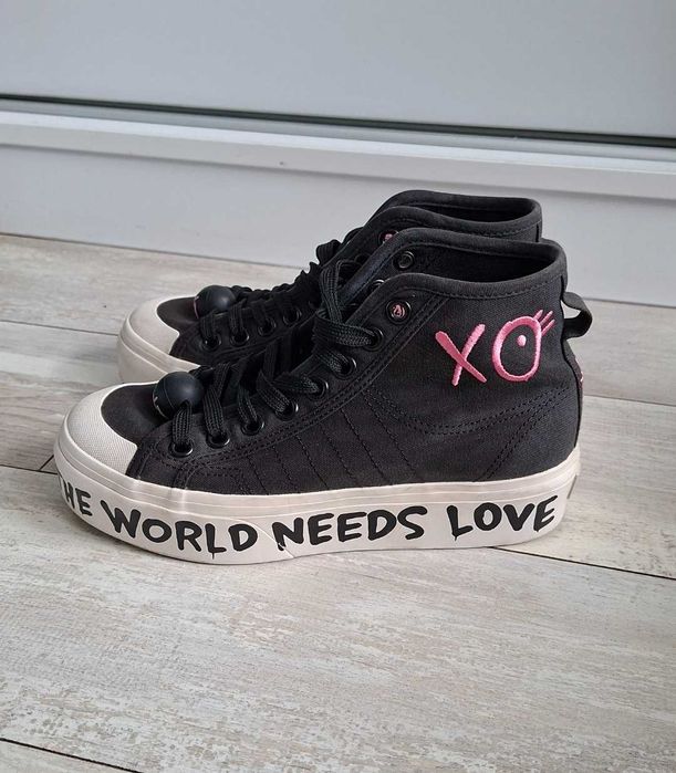 Кецове adidas в много добро състояние 38 номер