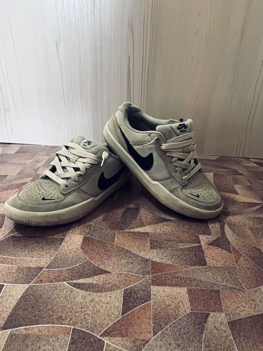 продам кроссовки Nike Forse 58