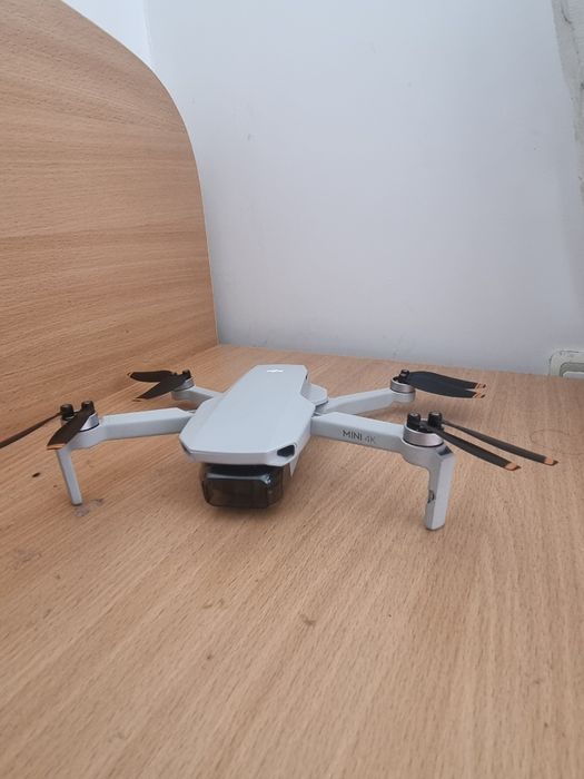 DJI Mini 4K с 2г гаранция + кутия – почти нов(използван 2 часа)
